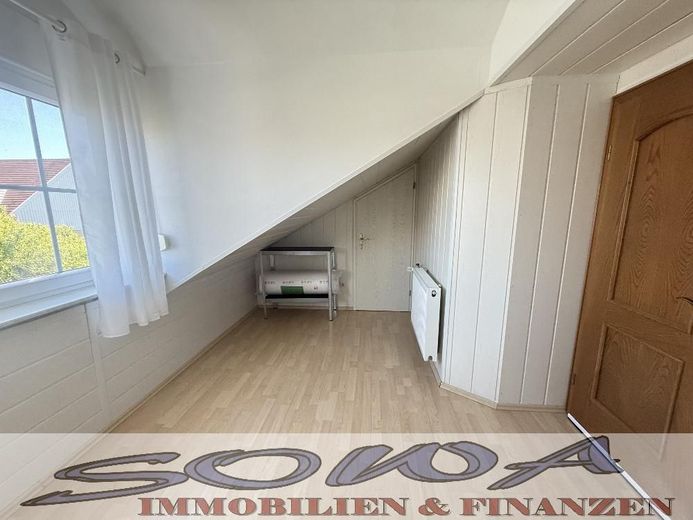 Charmante Dachgeschosswohnung mit Balkon, Garten &amp; Garage in Königsmoos - Ein Objekt von Ihrem Immobilienpartner SOWA Immobilien und Finanzen – Bild 18