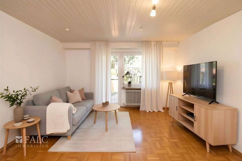 Ihr Zuhause zum Wohlfühlen - mit Garten, Doppelgarage und Raum zum Entfalten – Wohnen UG - (KI generiert)