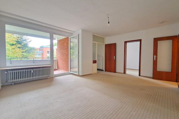 Provisionsfrei & bezugsfrei: 1,5-Zimmer-Wohnung mit Balkon