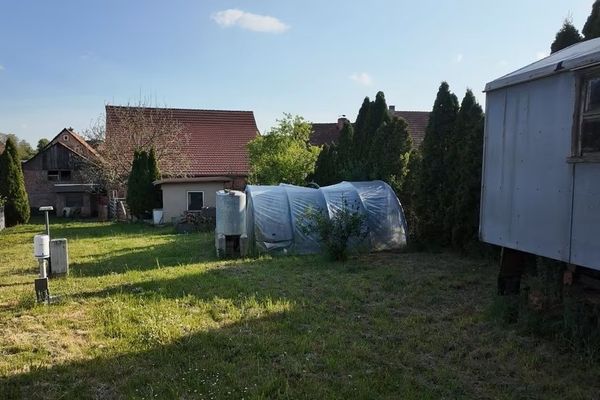 Herleshausen, vrijstaand huis + bijgeb.