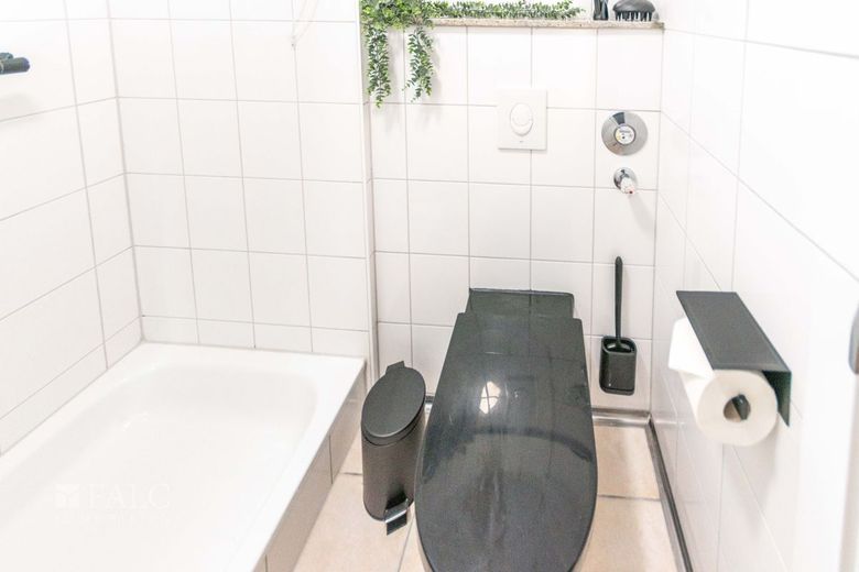 Stilvolles, möbliertes Apartment zur Langzeitmiete – Badezimmer 2