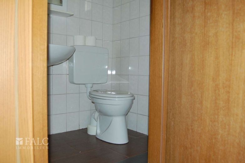 +++kleines Häuschen mit einem großen Grundstück+++ – Badezimmer