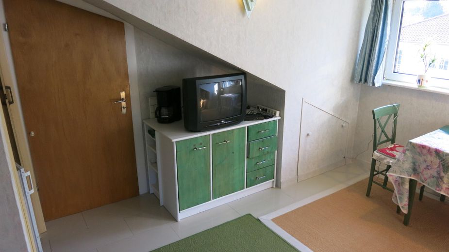 Mobilyalı. Tek odalı daire yalnızca hafta sonları evine gidenlere kiralıktır – Fotoğraf 15