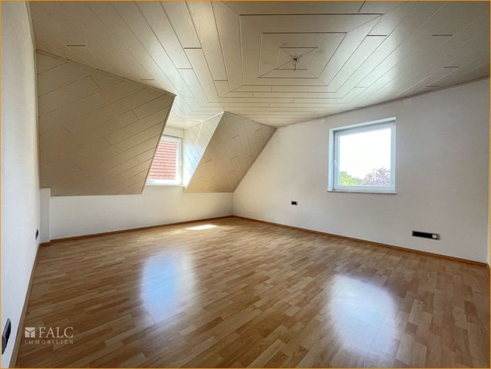 Stilvoll wohnen in Zirndorf: Exklusives Haus mit Charme und hochwertiger Einrichtung! – Schlafzimmer 2