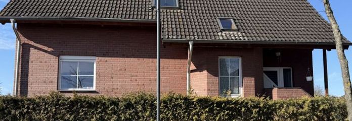 Großzügiges Zweifamilienhaus in ruhiger Lage mit Outdoorküche
