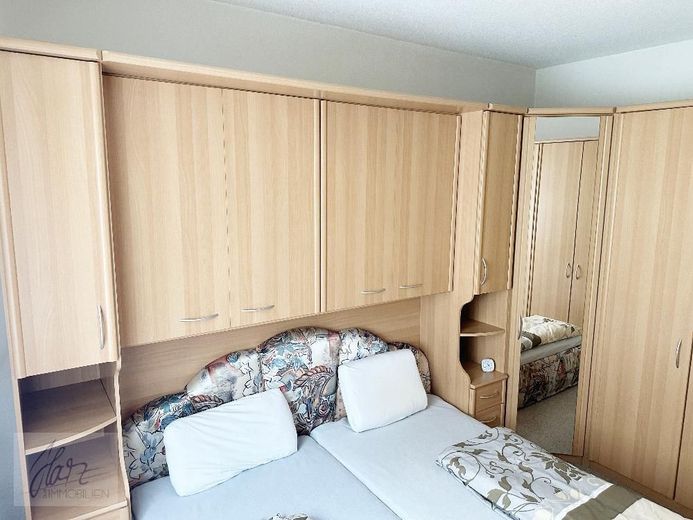 ***VOLL MÖBLIERTE TRAUMWOHNUNG - EINZIEHEN UND SOFORT ZU HAUSE SEIN*** 2,5 Raumwohnung mit Balkon und Tageslichtbad zu vermieten – Schlafzimmer