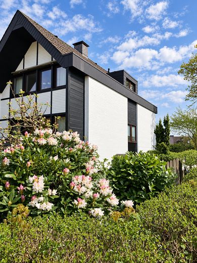 Gepflegtes Endreihenhaus in beliebter Wohngegend von Groß Flottbek – Außenansicht
