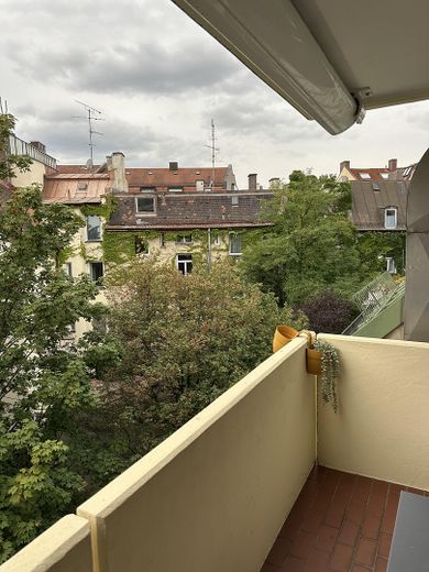 Top Lage an der Münchner Freiheit - Komplett ausgestattet - Südbalkon und sehr ruhig – Bakon II