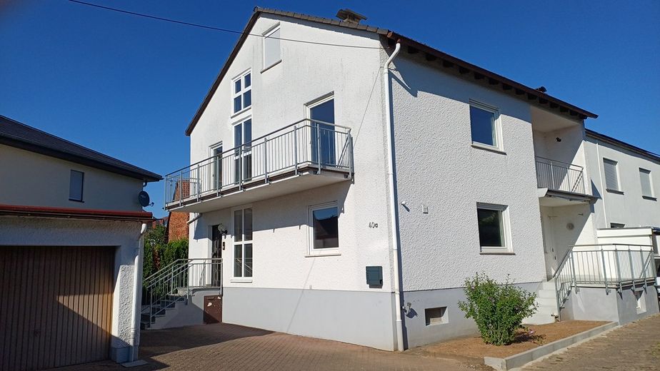 Semi-detached house in Alzenau-Michelbach – Photo 1
