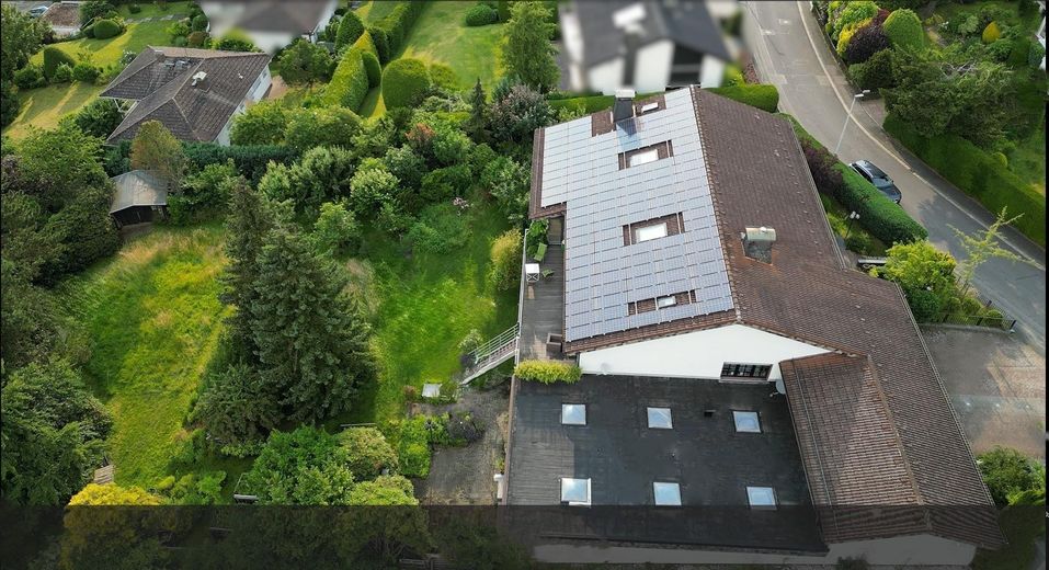 Büro-/Gewerbeobjekt im Grünen