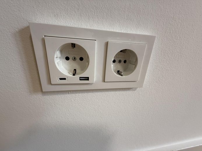Luxuswohnung ,Hochparterre, mitten im Kreuzviertel – Auch USB-C & A verbaut 