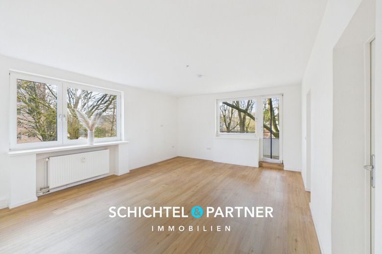 Neustadt | Modernisierte Eigentumswohnung mit Einbauküche und Balkon – S&amp;P | Wohnzimmer