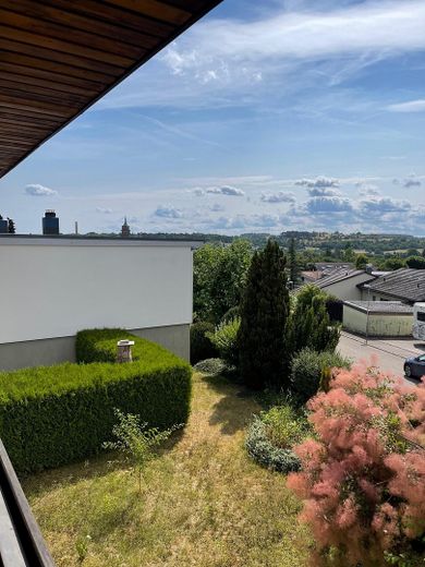 Weil der Stadt merkezinde büyük bir evde paylaşımlı daire odası – Garten Sicht von Balkon