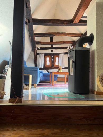 Historisches Fachwerkhaus mit Einliegerwohnung & Scheune im Herzen von Oberderdingen – Foto 1