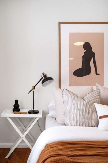 SENSATIONELL! Helle 3-Zimmer Garten-Wohnung mit schöner Terrasse und kleinem Garten – Virtual Stage