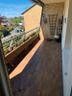 Flooded with light 4-room apartment with large southwest loggia, garage and excellent connection to Hamburg – Balkon
