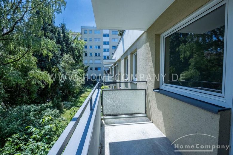 Volledig gemeubileerd 4-kamerappartement met groot balkon in Berg am Laim – 78c989b08a9102e9c39e425d5a9b9223067e16ea.jpg