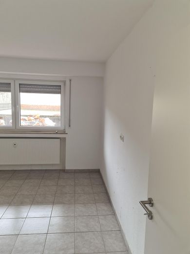 Sehr schön geschnittene 3,5-Zimmer-Erdgeschosswohnung in Sinntal. – Foto 11