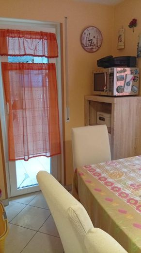 Modernize edilmiş 4 odalı daire – Fotoğraf 5