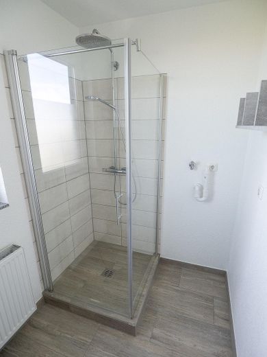Charmante 3Z-Maisonette-Wohnung mit großem Balkon und Blick ins Grüne in Stolberg-Donnerberg – Badezimmer