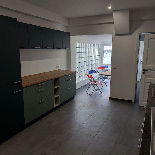 Küche mit Essbereich