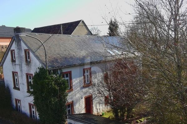 VIEL CHARME, SANIERT, VIEL PLATZ, FERIENWOHNUNG