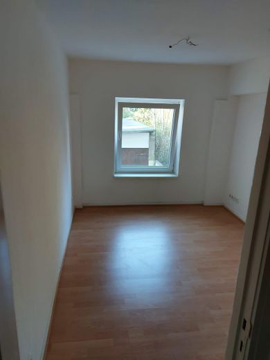 Zimmer gegenüber dem Bad