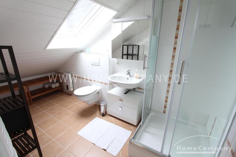 Meblowane 2,5-pokojowe mieszkanie na poddaszu w Bonn Südstadt! – 033e2aaeda9a1f525c333d83214a2584ac092ac5.jpg