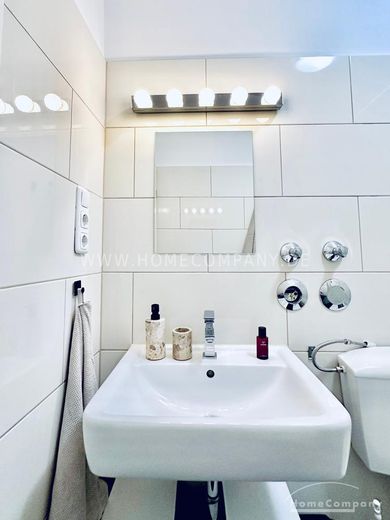 Sehr helles, gemütlich möbliertes 1-Zimmer-Apartment in der Theresienstraße – 233076e57edc93ddfa9ddb0a6ad7195cb318213a.jpg
