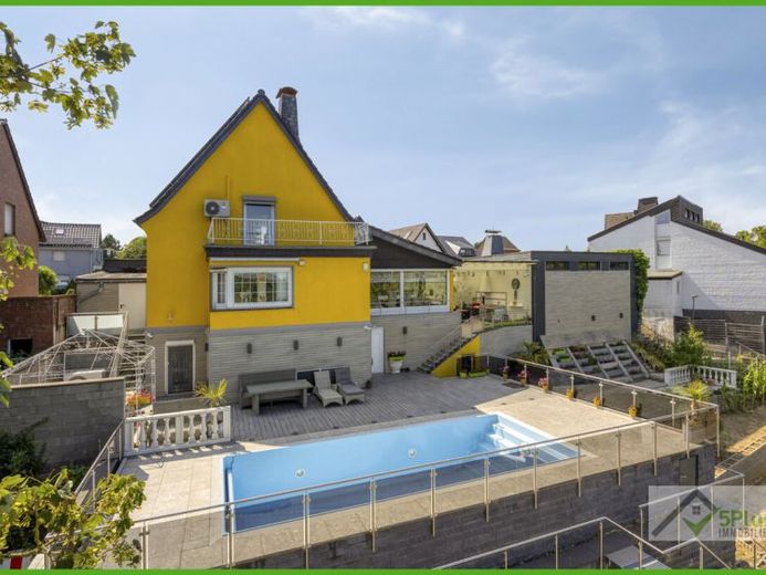 + 5PLUS + UN LUOGO DOVE OGNI GIORNO INIZIA COME UNA VACANZA: IDILLIO FAMILIARE CON PISCINA A WINDHAUSEN +++ – Foto 1