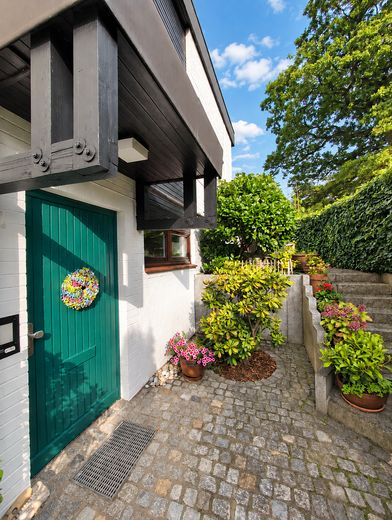 Gepflegtes Endreihenhaus in beliebter Wohngegend von Groß Flottbek – Eingangstür