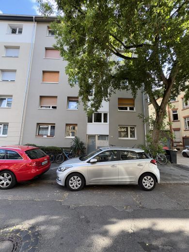 Luminoso appartamento ristrutturato di 3 locali con ampia facciata finestrata – Foto 13