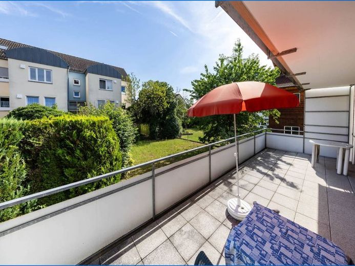 Überlingen am See'de otoparklı, yaklaşık 27 m² güney teraslı muhteşem 2 odalı daire – Fotoğraf 1