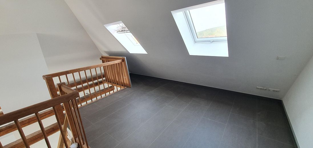 Traumhafte Maisonette-Wohnung in stilvoller Stadtvilla inklusive Einbauküche – फोटो 8