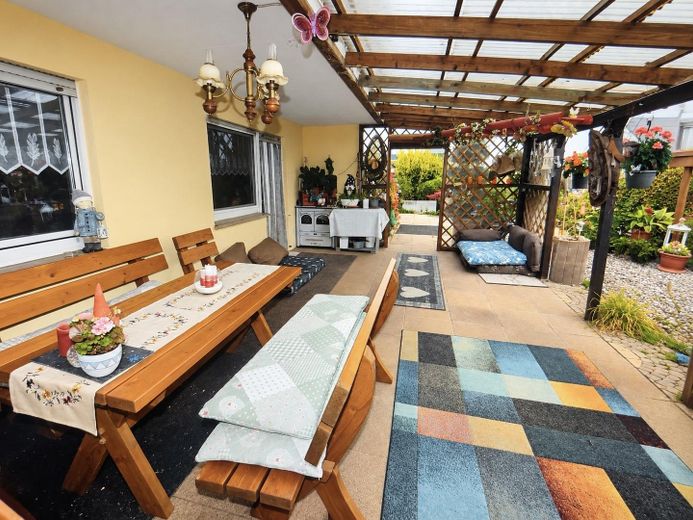 Großes Einfamilienhaus/Mehrgenerationshaus – Foto 2