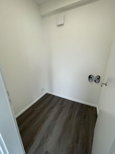 Moderne helle 3-Zimmer-Maisonette-Whg mit EBK und Balkon + Carport in Achim Uphusen – Foto 2