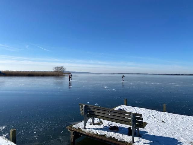 Eisfläche im Winter