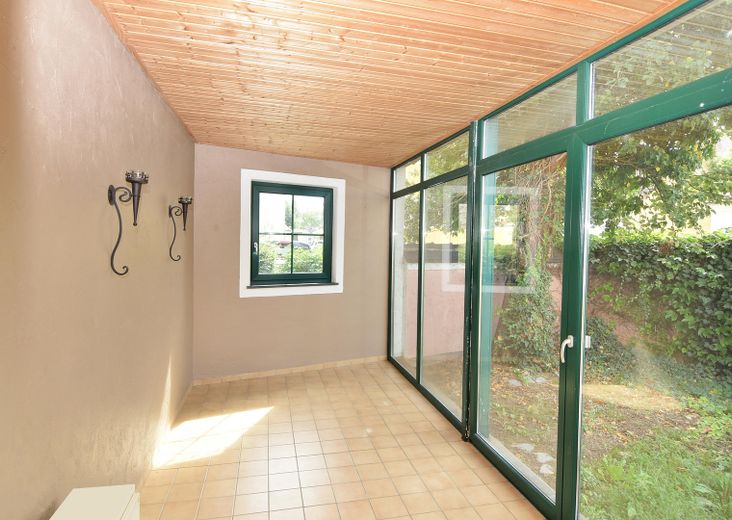 Schönes Stadthaus 140 m2 ohne Maklerprovision in 94333 Geiselhöring (Straubing/Haindling) – Wintergarten