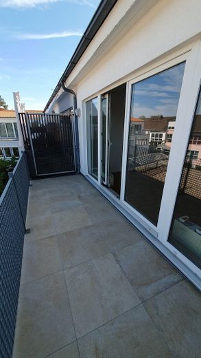 1-Zimmer-Wohnung mit tollem Westbalkon – Balkon, neuer Belag