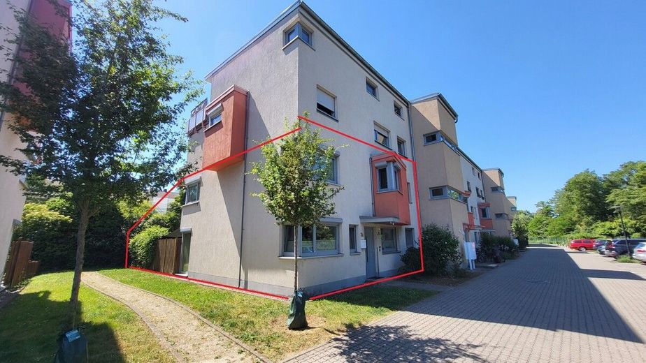 Eck-Haus im Haus mit Garten in toller Lage von Hanau – Haus Ansicht