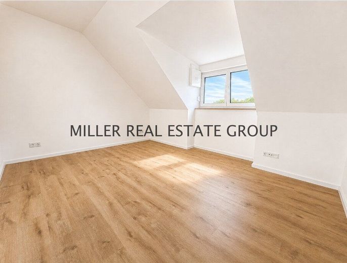Exklusive Neubau-Dachgeschosswohnung in Ingolstadt-Unterhaunstadt - ca. 116 m², Erstbezug, KfW 55 &amp; zwei separat nutzbare Wohnbereiche! – Schlafzimmer