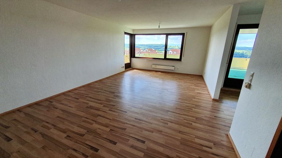 Amplio apartamento con vistas panorámicas – Wohnzimmer