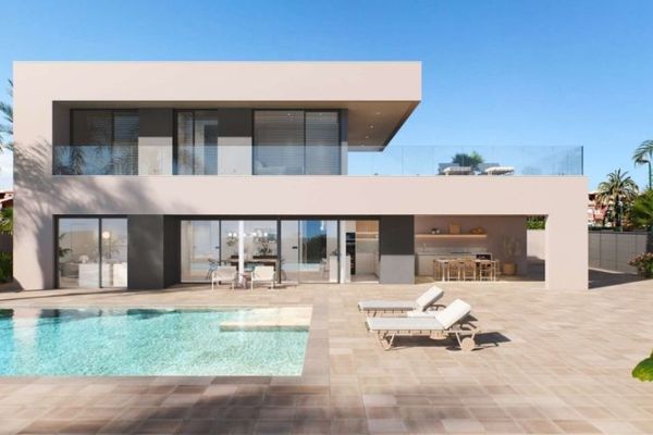 Ville di lusso ultimate con piscina, garage e personalizzate.