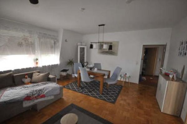 Komfortable 3 Zi Wohnung in Schöneck-Büdesheim