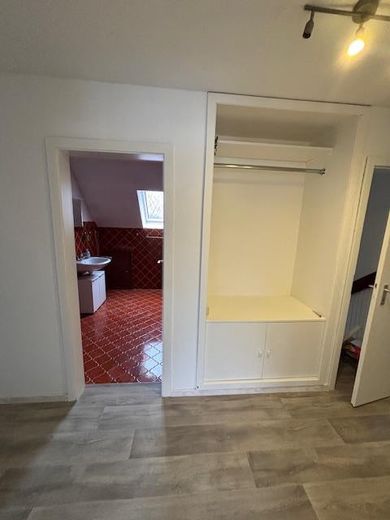 Großzügiges Zweifamilienhaus mit Solaranlage, Wintergarten & großem Grundstück in Neuberend – Foto 17
