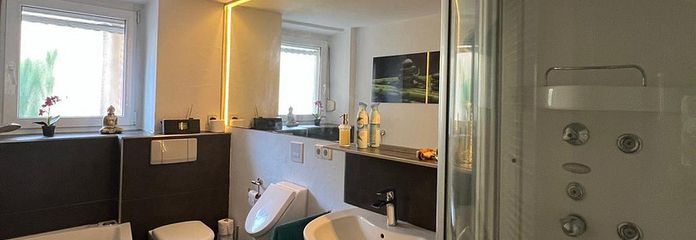 Bad EG mit Wanne