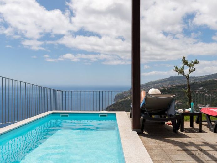 Villa bifamiliare di lusso con piscina – Foto 1