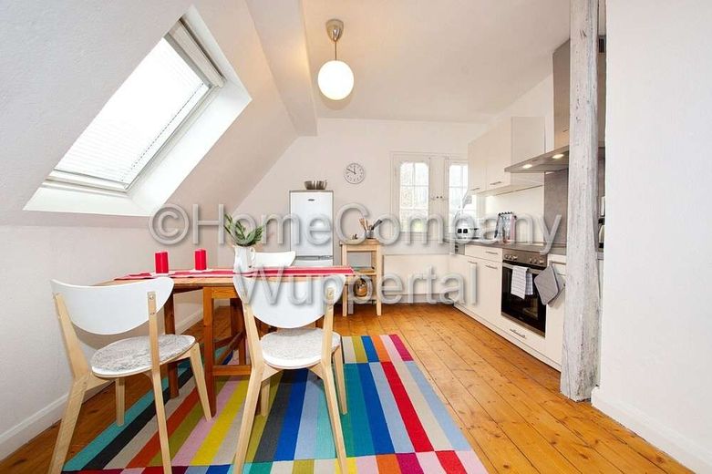 Moderne Dachgeschosswohnung mit DSL und PKW-Stellplatz in W-Ronsdorf – c45a9f64da7b55bef4a8c4db7c553cf6f3bf9c39.jpg