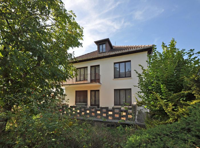 Giessen-Schwanenteichviertel'de 2 aileli ev - merkezi ve sakin, seçkin konum – Garten und Terrasse