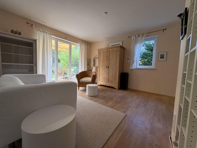 Blick ins Wohnzimmer